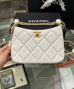 Alternative view of Chanel 24S Hobo Handbag for Women White Chain Strap Like Auth 20x13x8cm