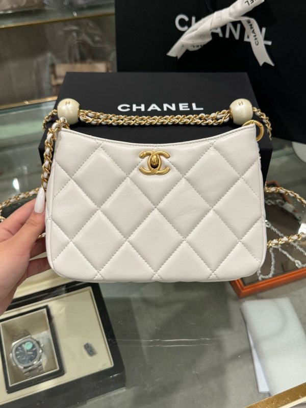 Chanel 24S Hobo Handbag for Women White Chain Strap Like Auth 20x13x8cm - Image 2