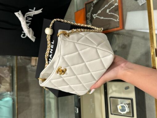 Chanel 24S Hobo Handbag for Women White Chain Strap Like Auth 20x13x8cm - Image 5