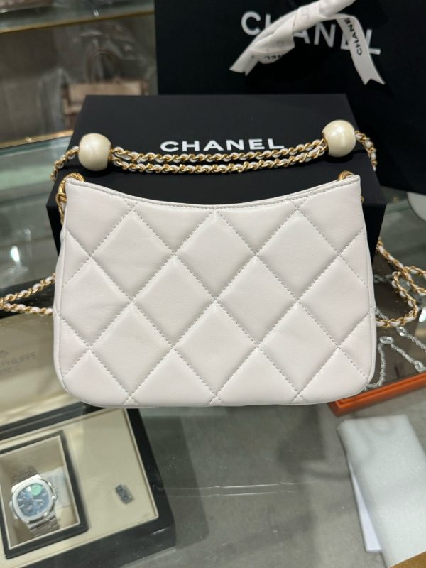 Chanel 24S Hobo Handbag for Women White Chain Strap Like Auth 20x13x8cm - Image 3