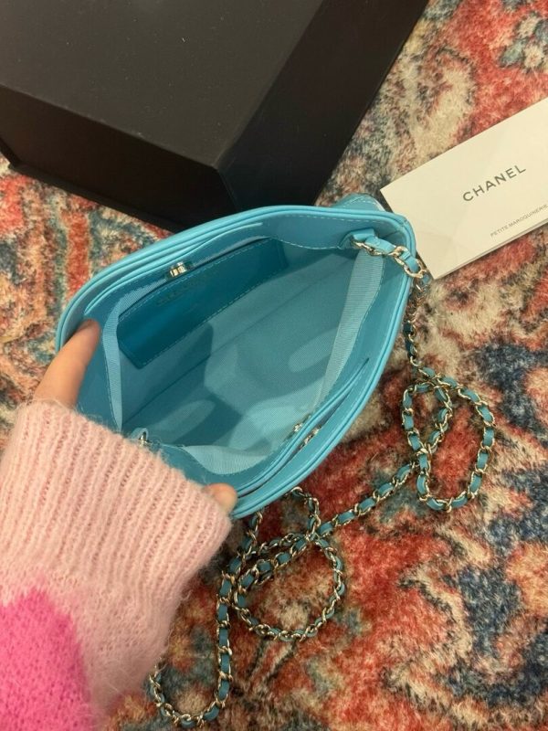 Chanel 31 Mini Like Auth Women’s Handbag Sky Blue 20.5×17.5cm - Image 6