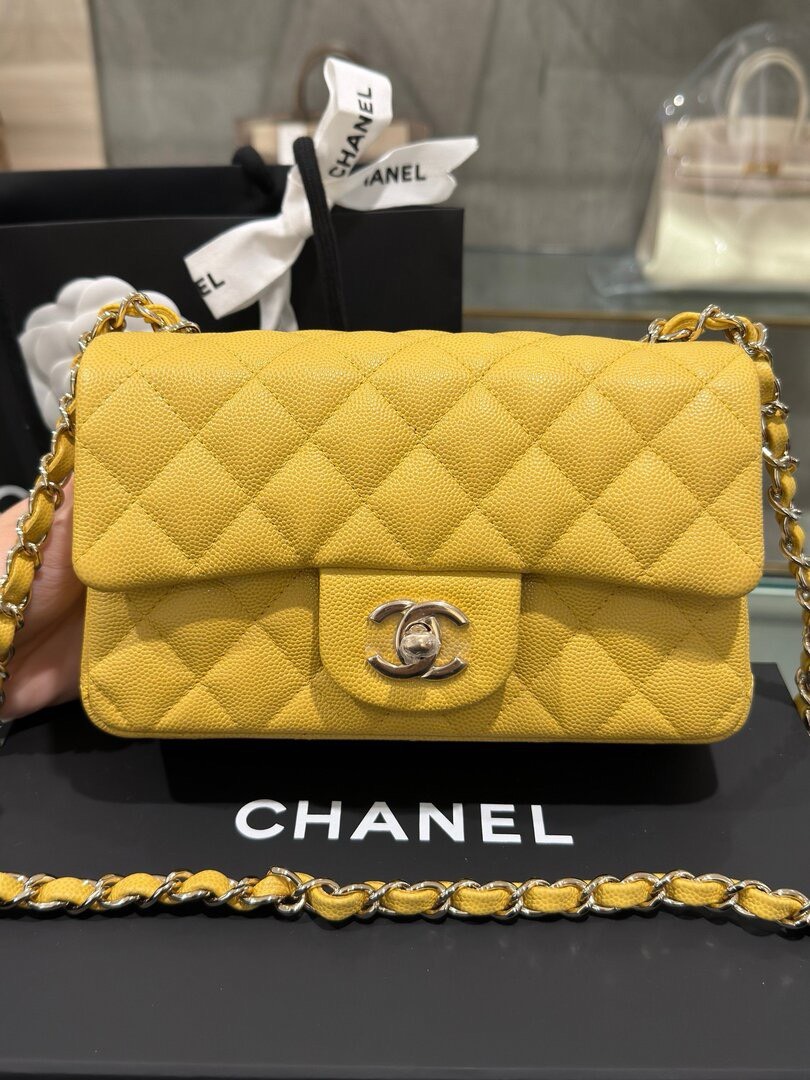 Chanel Classic Women’s Handbag Yellow Calfskin Like Auth 20cm