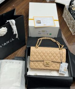 Alternative view of Chanel Classic Replica Handbag 11 Women Beige Gold Lock 25cm