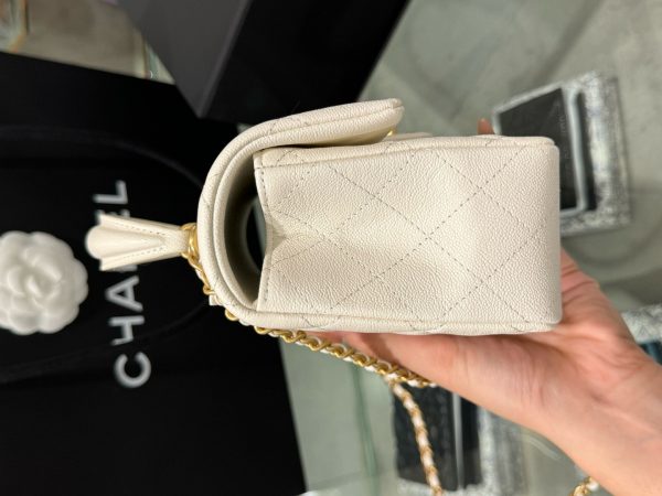 Chanel Handle Mini Replica Handbag 11 White Grain Leather 20cm - Image 6