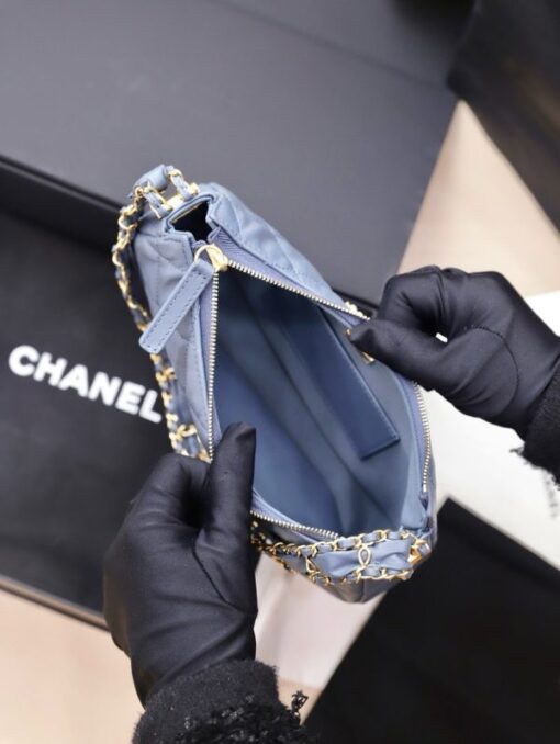 Chanel Hobo Handbag for Women Blue Gold Lock 23x13x5cm - Image 9