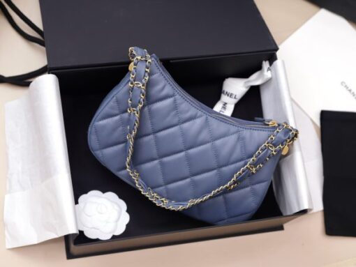Chanel Hobo Handbag for Women Blue Gold Lock 23x13x5cm - Image 6