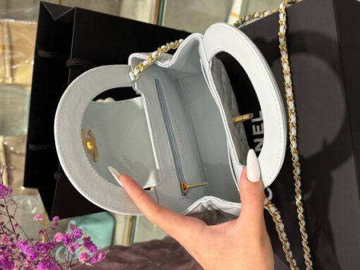 Chanel Kelly Like Auth Women’s Handbag Gray Smooth Leather 19x13x7cm - Image 6