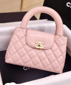 Chanel Kelly Handbag for Women Light Pink Like Auth 19x13x7cm
