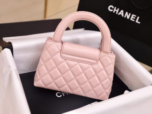 Chanel Kelly Handbag for Women Light Pink Like Auth 19x13x7cm - Image 4
