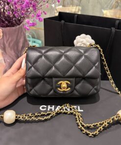 Super Quality Mini Chanel Handbag for Women Black with Gold Lock 17×11.5x5cm