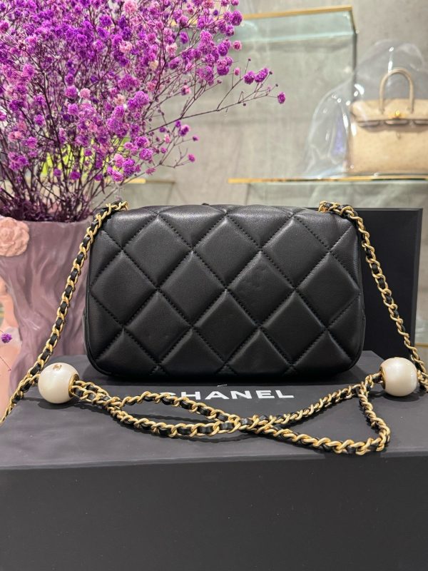 Chanel Women’s Black Pearl Handbag with Super Quality Gold Lock 20cm - Image 4