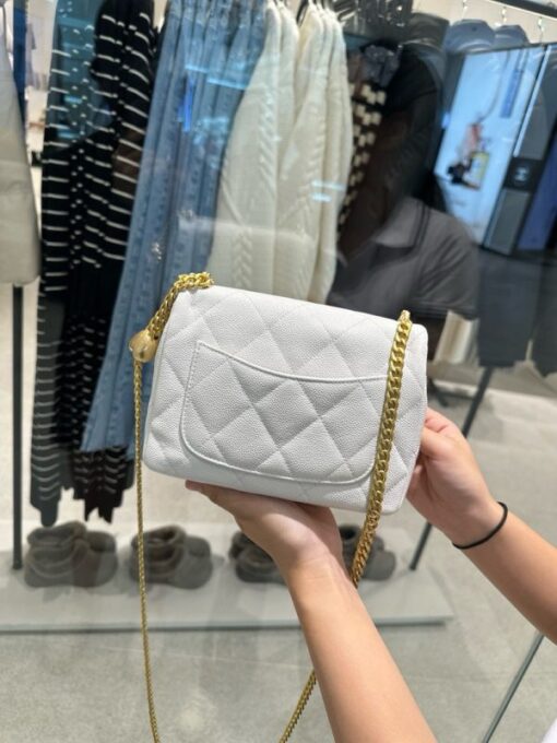 Chanel Classic Like Auth Crossbody Bag for Women White 20x14x8cm - Image 4