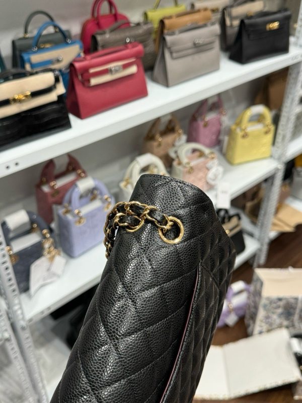 Chanel Classic Black Grained Leather Handbag with Gold Lock 25cm - Image 6