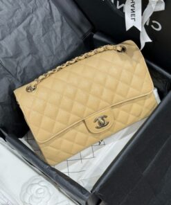 Alternative view of Chanel Classic Women’s Handbag Light Yellow Silver Lock 25cm
