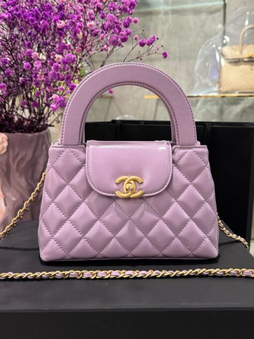 Chanel Kelly Women’s Purple Chain Strap Handbag 19x13x7cm - Image 3
