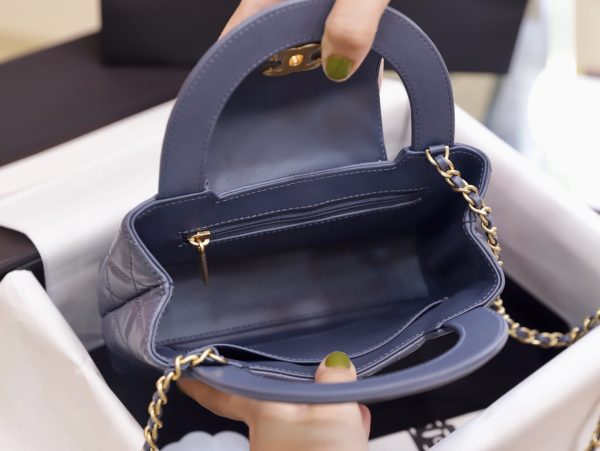 Chanel Kelly Like Auth Women’s Handbag Blue 19x13x7cm - Image 7