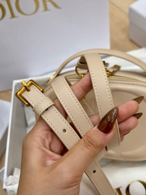 Dior CD Signature Super Premium Women’s Handbag Beige 18x11x6.5cm - Image 8