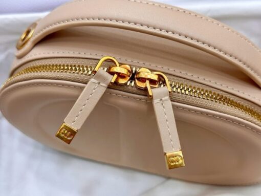 Dior CD Signature Super Premium Women’s Handbag Beige 18x11x6.5cm - Image 4