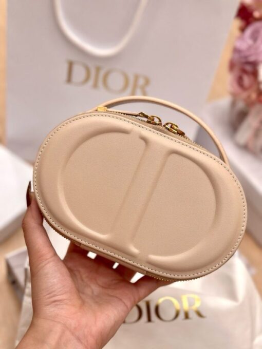 Dior CD Signature Super Premium Women’s Handbag Beige 18x11x6.5cm - Image 3