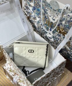 Alternative view of Dior Plaid Women’s Super Quality White Handbag 19cm