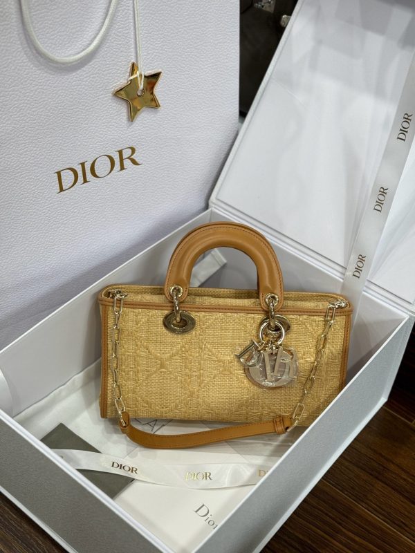Dior Lady D-Joy Super Quality Women’s Handbag, Wicker Material 22cm - Image 2