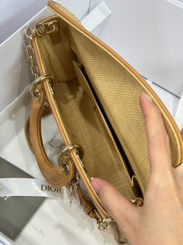 Dior Lady D-Joy Super Quality Women’s Handbag, Wicker Material 22cm - Image 8