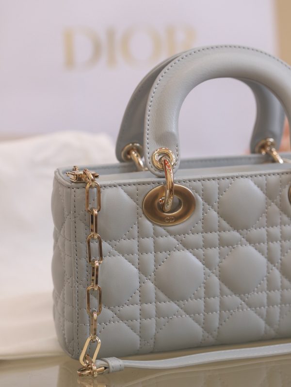 Dior Lady D-Joy Super High Quality Women’s Handbag Gray 22x13x4cm - Image 4