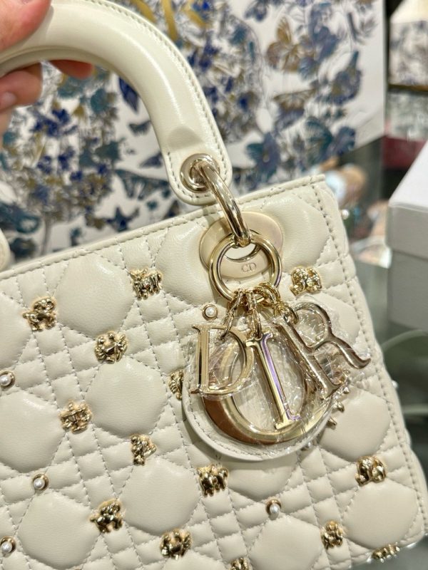 Dior Lady Women’s White Sheepskin Handbag Like Auth 20cm - Image 4