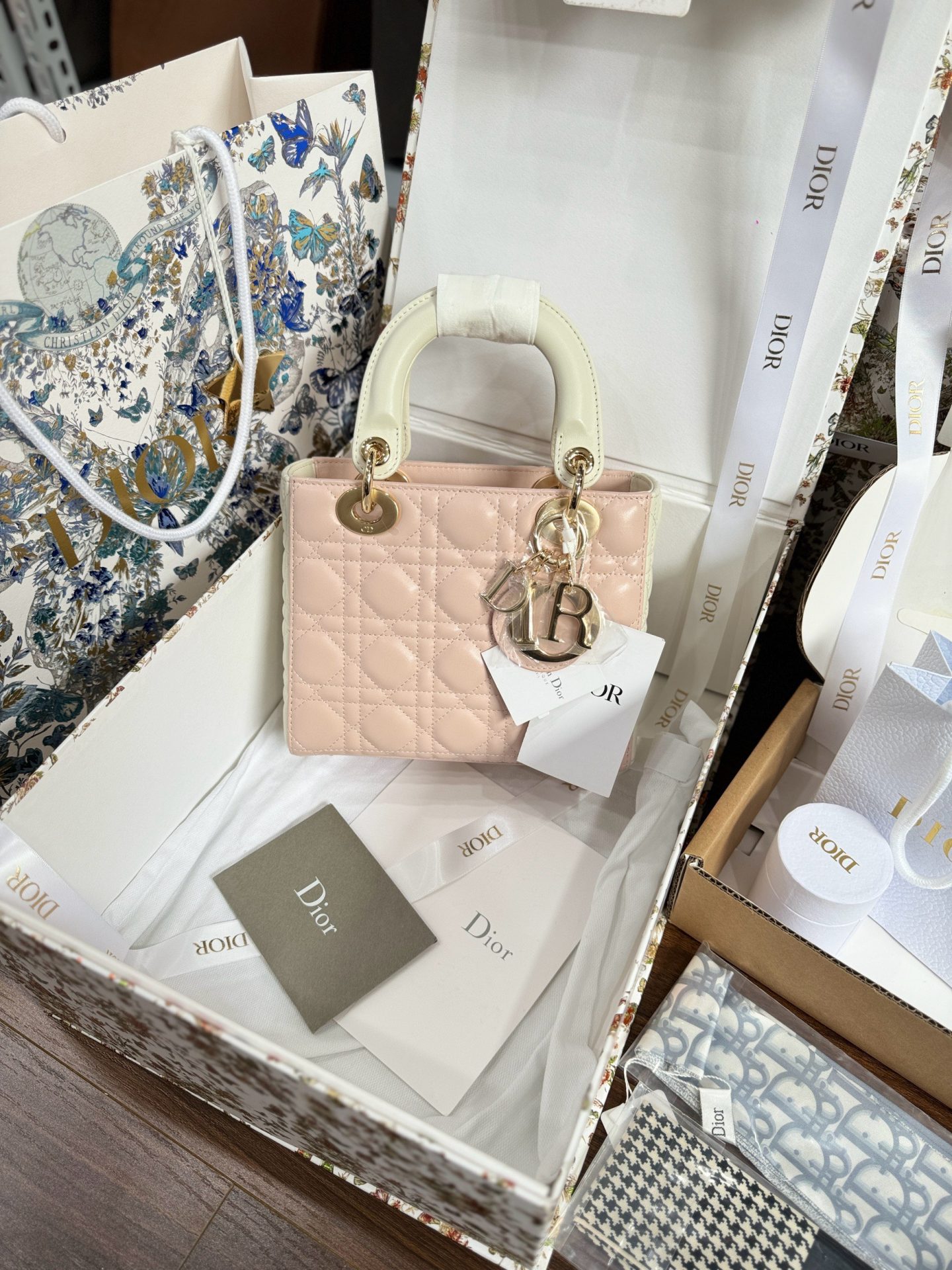Dior Lady Rep 11 High-end Women’s Handbag Light Pink 20cm