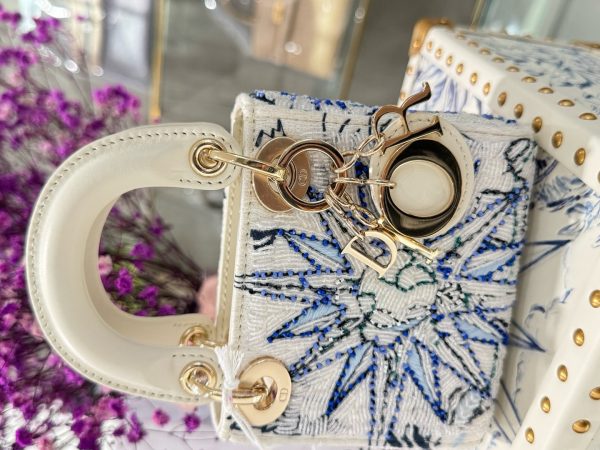 Dior Lady Replica 1:1 Women’s Handbag Beaded Pattern 12×10.5x5cm - Image 6