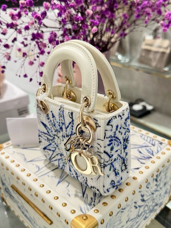 Dior Lady Replica 1:1 Women’s Handbag Beaded Pattern 12×10.5x5cm - Image 5