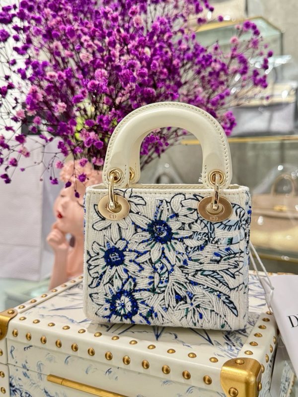 Dior Lady Replica 1:1 Women’s Handbag Beaded Pattern 12×10.5x5cm - Image 3