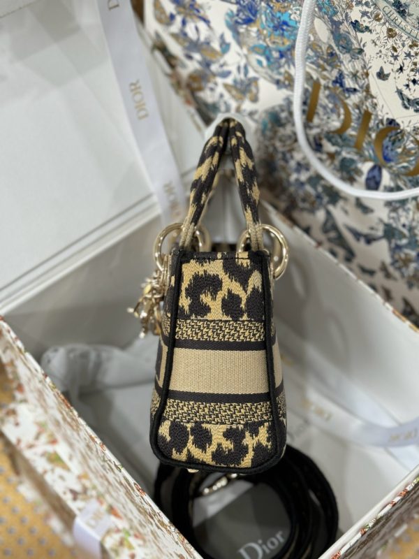 Dior Lady Super Quality Women’s Handbag Embroidered Fabric 17cm - Image 6