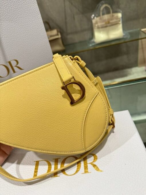 Dior Saddle Women’s Handbag Super Quality Yellow Cowhide Leather 20x15x4cm - Image 3