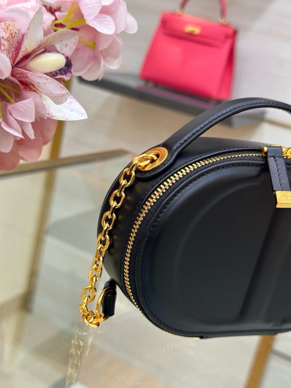 Dior CD Signature Women’s Handbag Black 18x11x6.5cm - Image 5