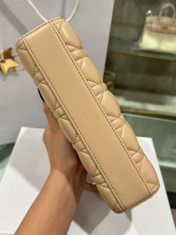 Dior Lady D-Joy Women’s Beige Handbag Gold Plated Lock 22cm - Image 7