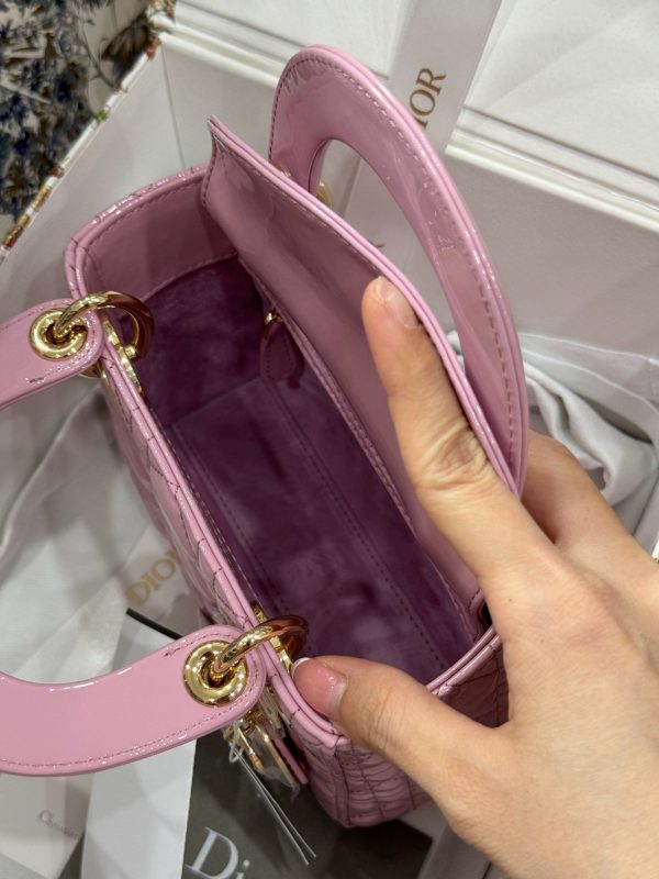 Dior Lady Women’s Pink Handbag with Gold Lock 17cm - Image 6