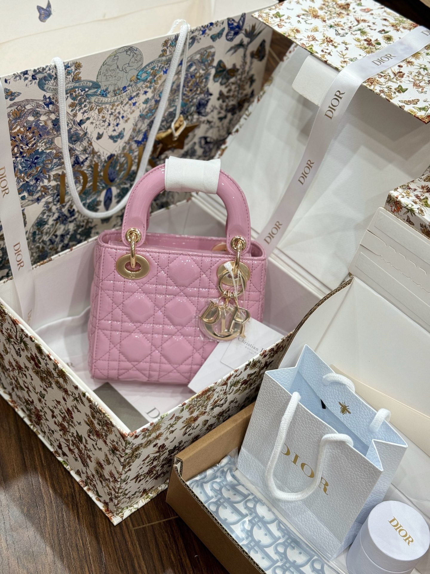 Dior Lady Women’s Pink Handbag with Gold Lock 17cm