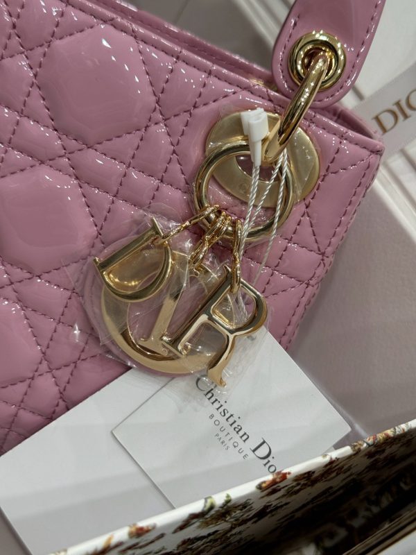 Dior Lady Women’s Pink Handbag with Gold Lock 17cm - Image 7