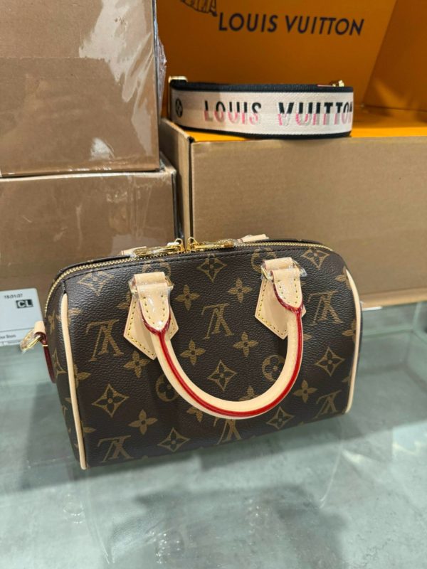 Louis Vuitton LV Speedy bandouliere Monogram 20cm Handbag - Image 3
