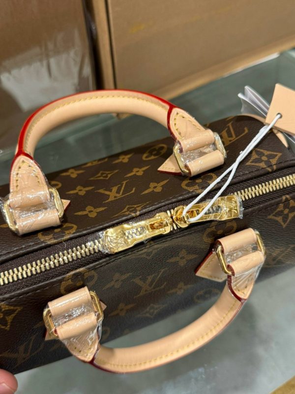 Louis Vuitton LV Speedy bandouliere Monogram 20cm Handbag - Image 4