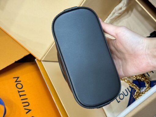 Louis Vuitton Alma Super High Quality Women’s Handbag Black 18x12x8cm - Image 8