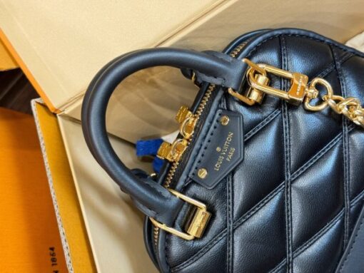 Louis Vuitton Alma Super High Quality Women’s Handbag Black 18x12x8cm - Image 4