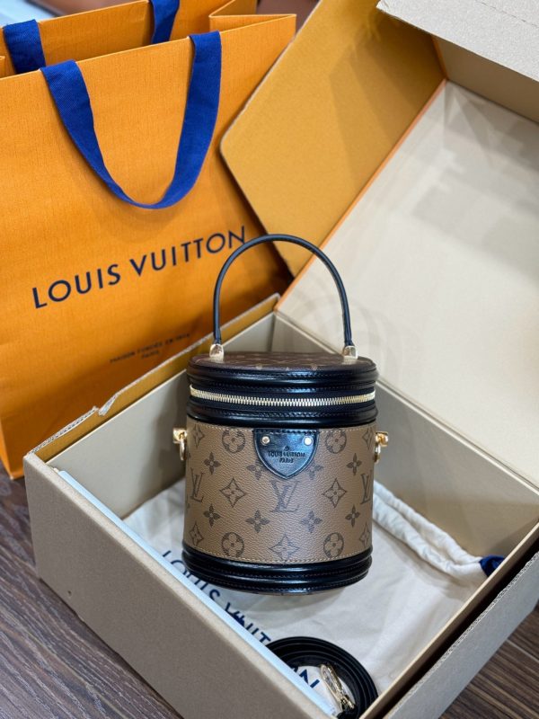 Louis Vuitton Cannes Women’s Handbag Monogram Super Quality 17x15cm - Image 2