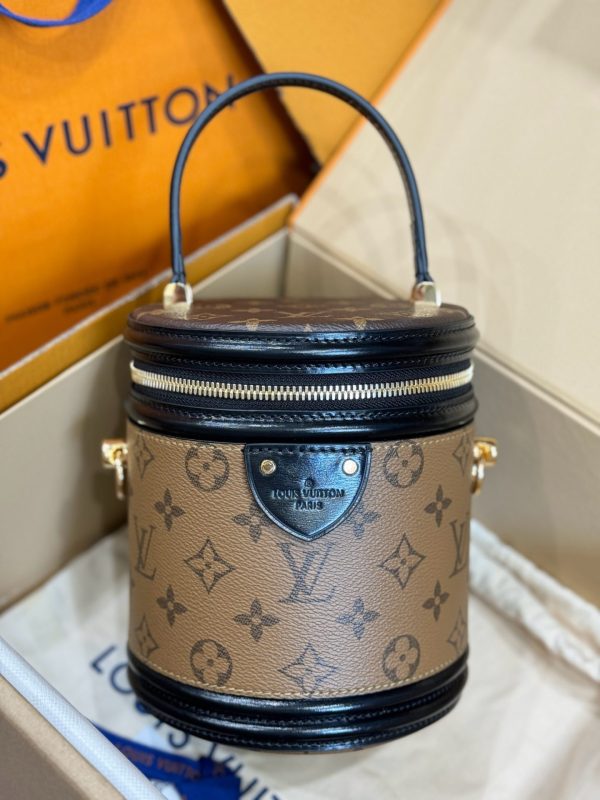 Louis Vuitton Cannes Women’s Handbag Monogram Super Quality 17x15cm - Image 3