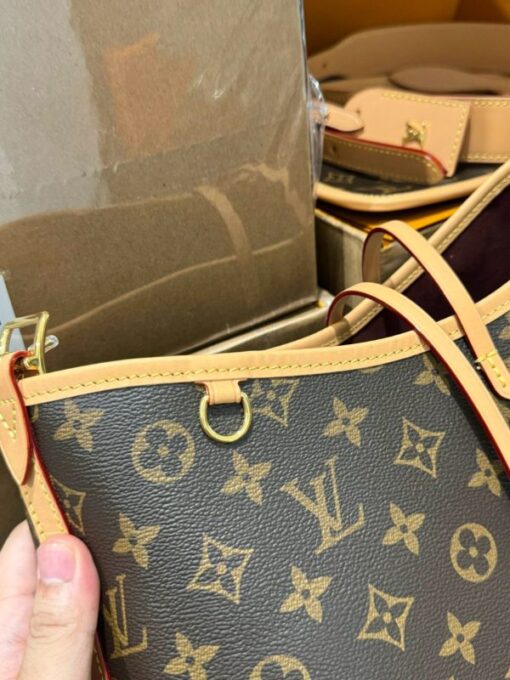 Louis Vuitton Carryall MM Monogram Super Quality Handbag 29x14x12cm - Image 4