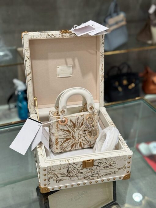 Dior Lady Replica 1:1 Women’s Handbag Sun Pattern 17cm - Image 5