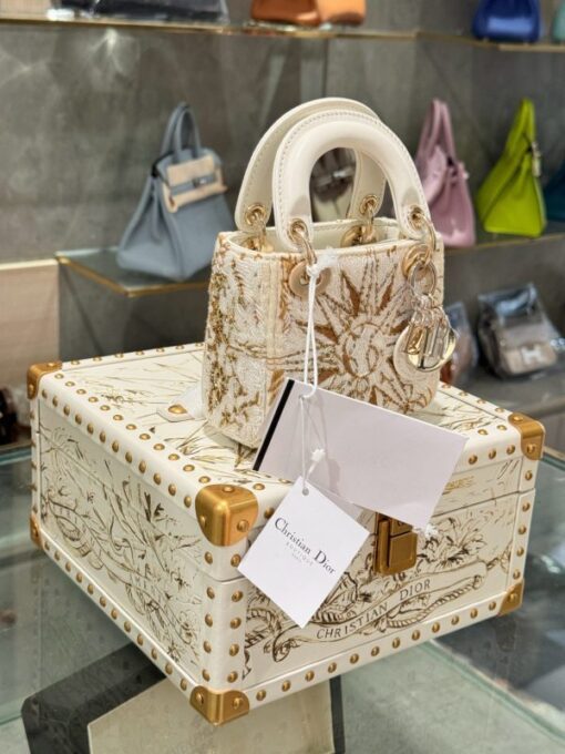 Dior Lady Replica 1:1 Women’s Handbag Sun Pattern 17cm - Image 7