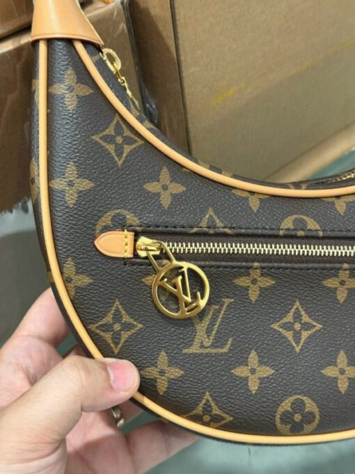 Louis Vuitton LV Loop Monogram Women’s Handbag Super Quality 23x13x6cm - Image 4