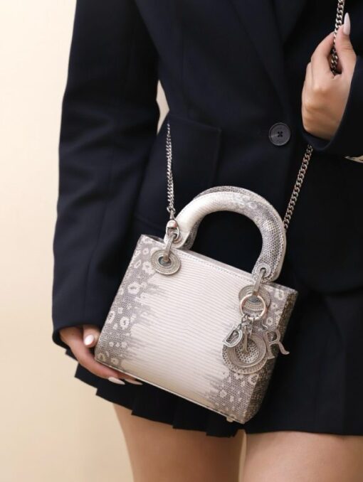 Dior Lady Women’s Replica 1 1 Lizard Leather Handbag 17cm - Image 6